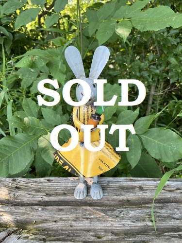 LUCY RABBIT W/CARROT